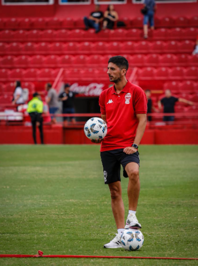 Tomás González