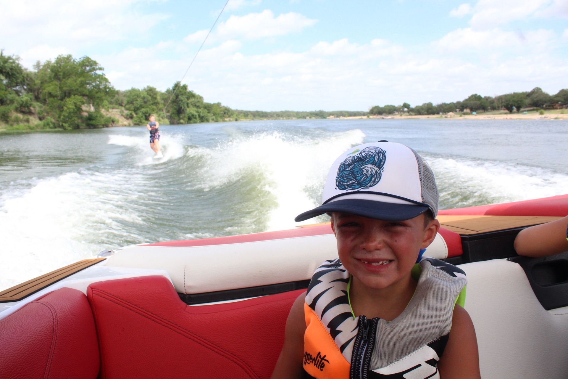 Wakes2U boat charter on Lake LBJ with captain and riders
