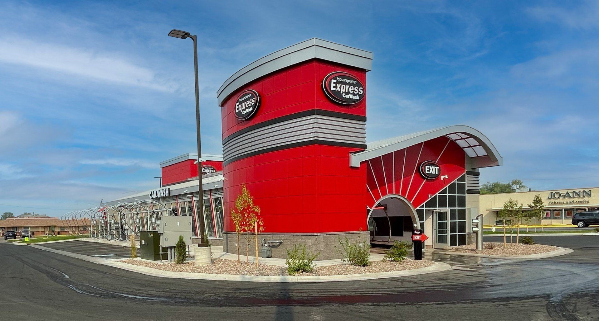 Town Pump express wash in Great Falls - large red tunnel car wash