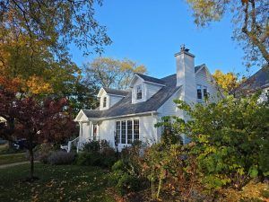 Elmhurst Redwood siding home with Rhino Shield