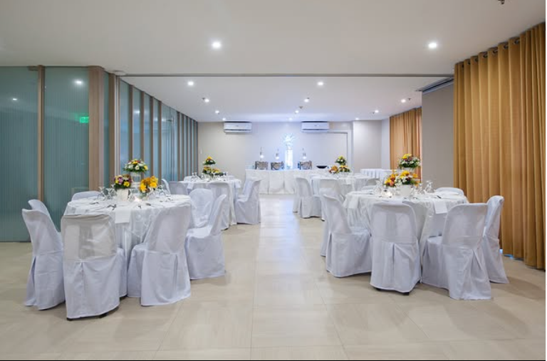 Spacious events place in Makati banquet style