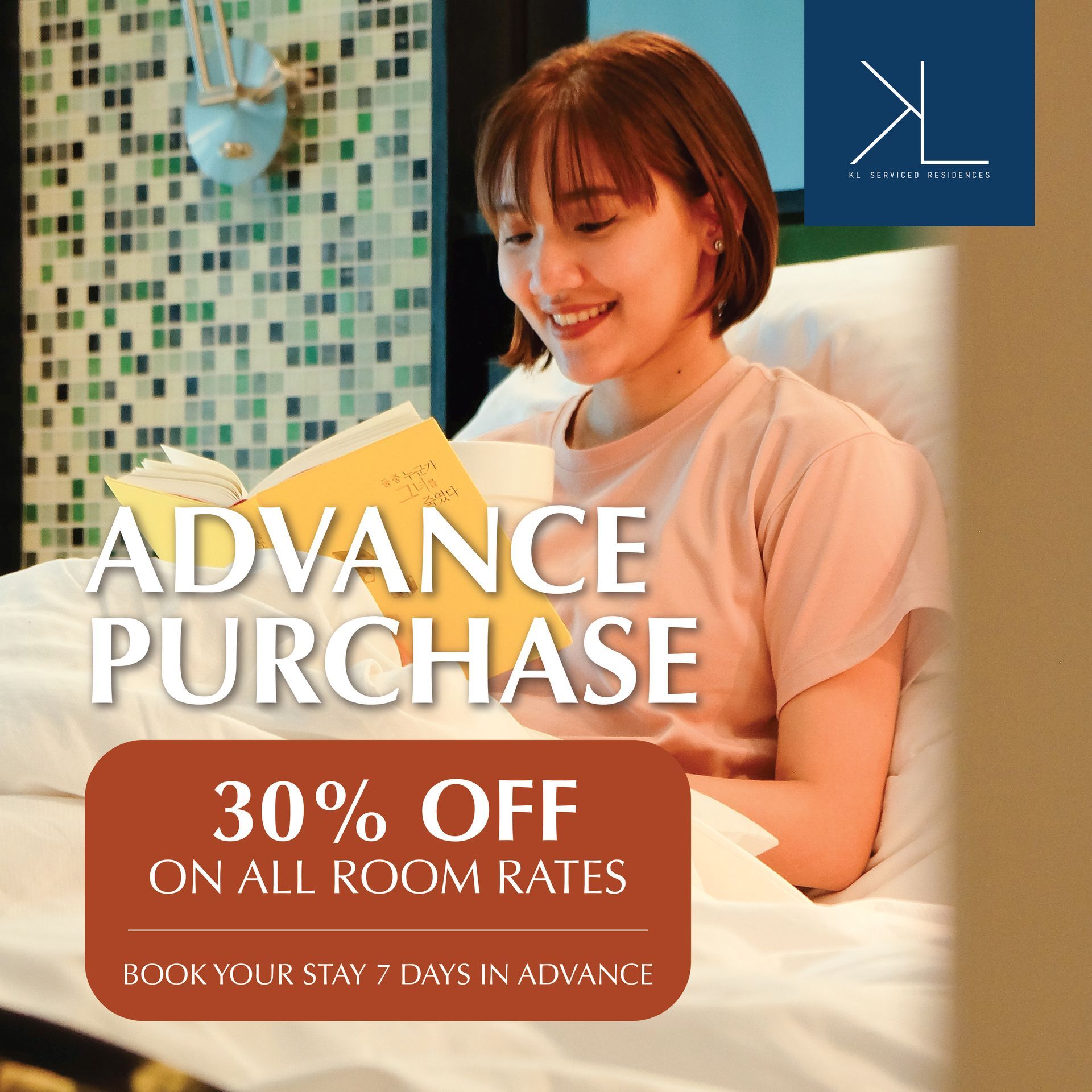 Woman booking an Advance Purchase deal with 30% off room rates near Greenbelt Makati