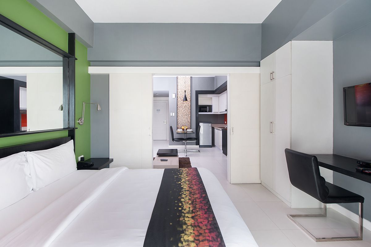 Modern KL Serviced Residences studio with kitchenette in Makati