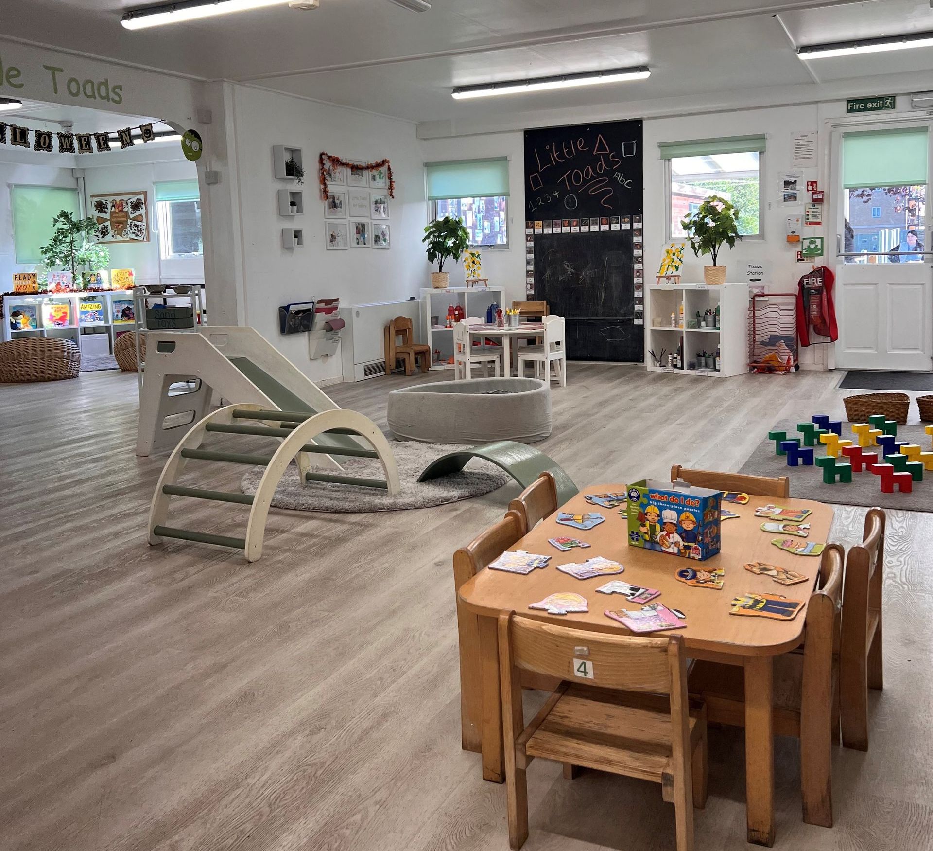Spacious nursery room at Toad Hall Nursery in Walton-on-Thames