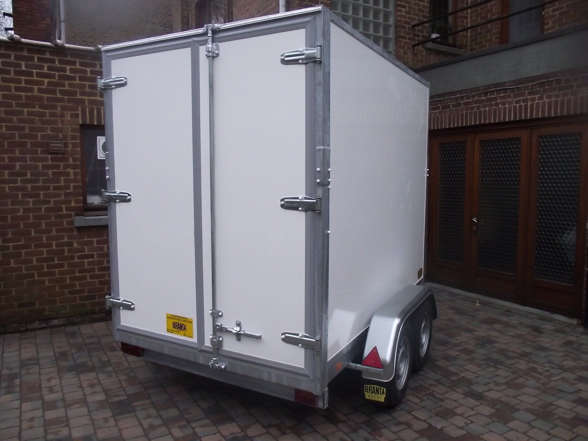 Kastaanhangwagen dubbelas