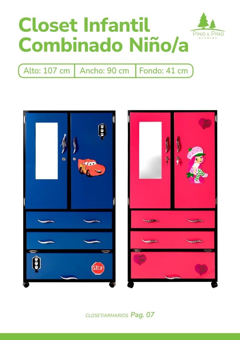 Dos armarios infantiles, uno azul con dibujos de coches 