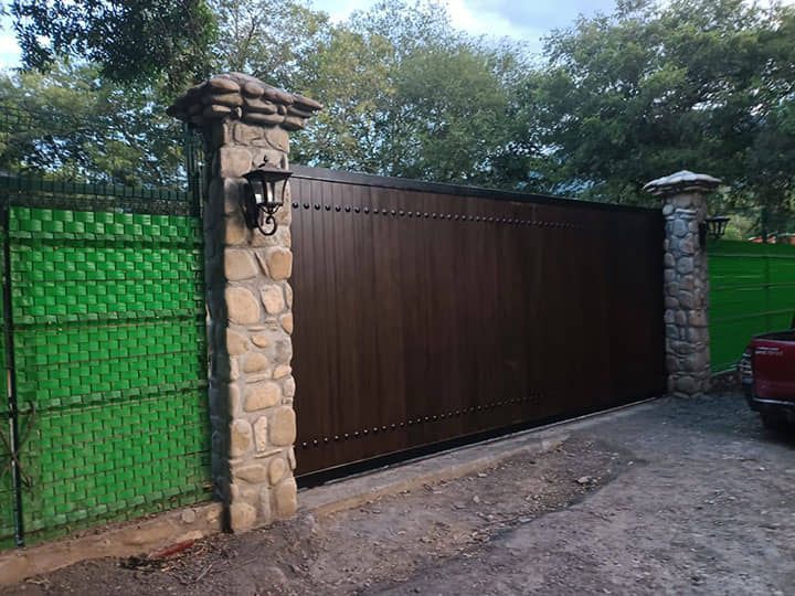 HERRERÍA RESIDENCIAL Y AUTOMATIZACIONES GARZA  