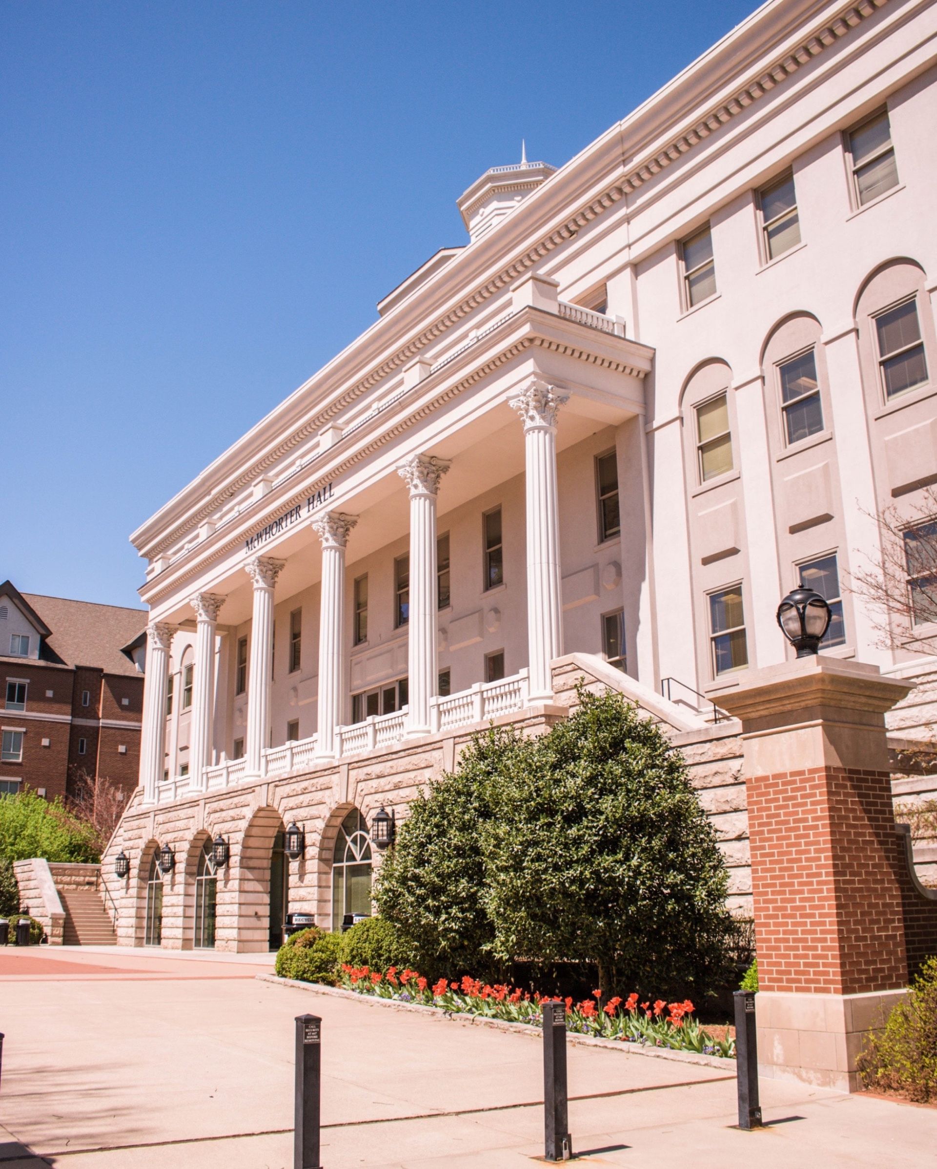Belmont University building with columns and arches on a sunny day in Nashville, TN.