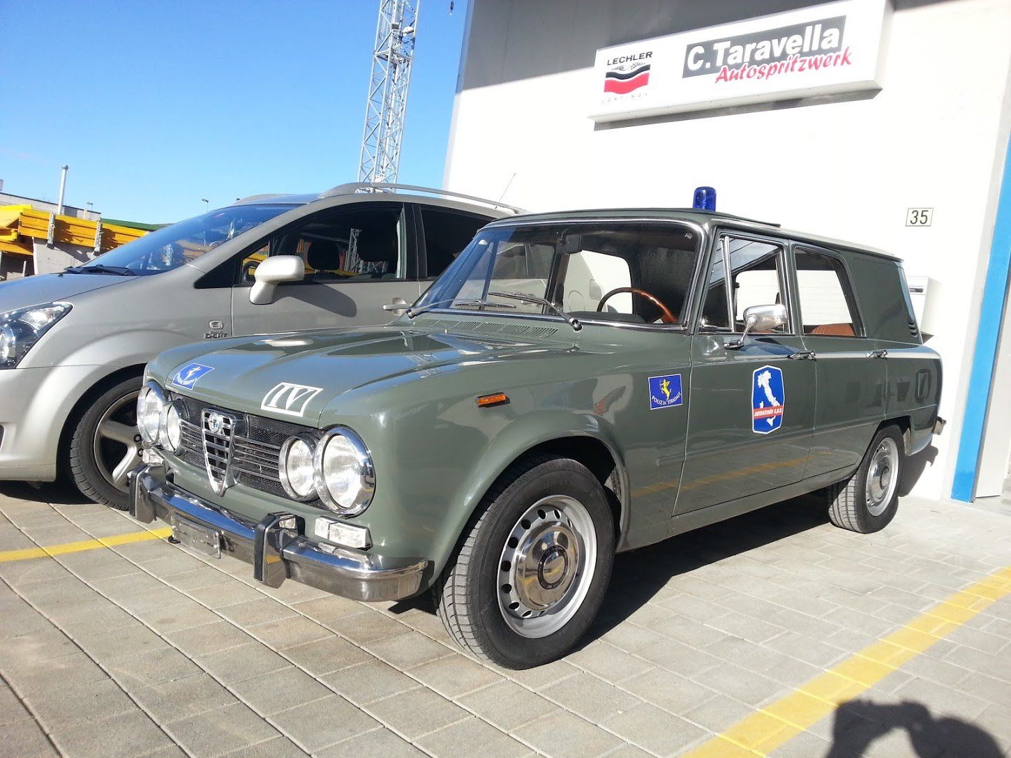 wagen grün