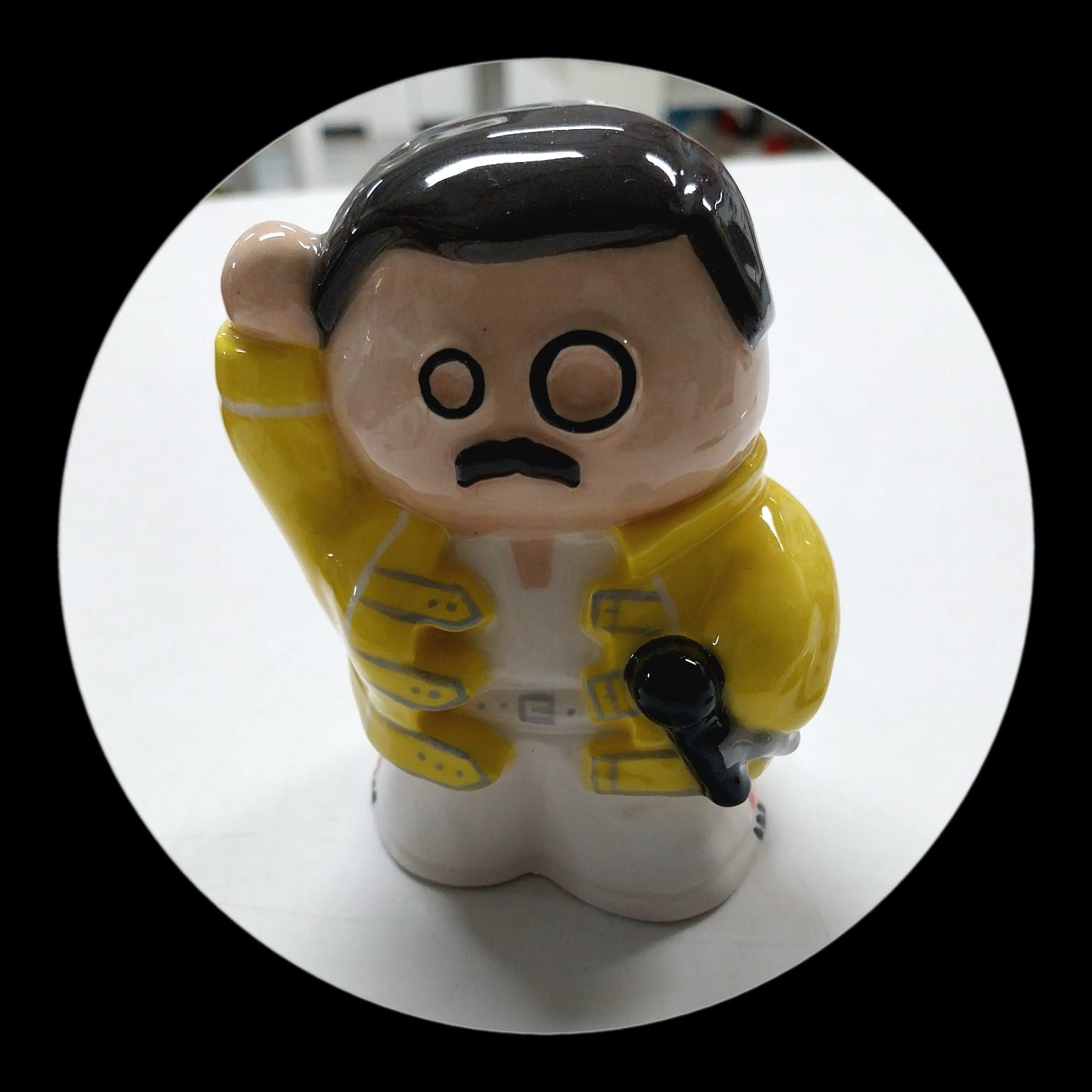 freddy mercury statuetta