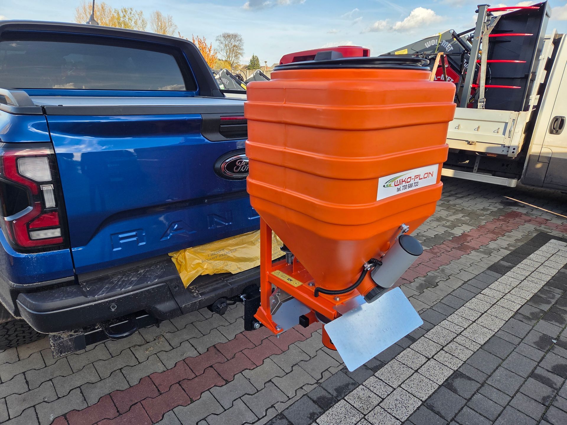 Salzstreuer Wiko Plon 110L mit Vibrationsmotor Winterdienst 12V Elektrisch