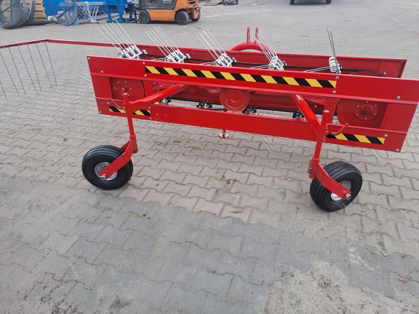 Przetrząsacz i grabiarka 2 w 1 2,8 m