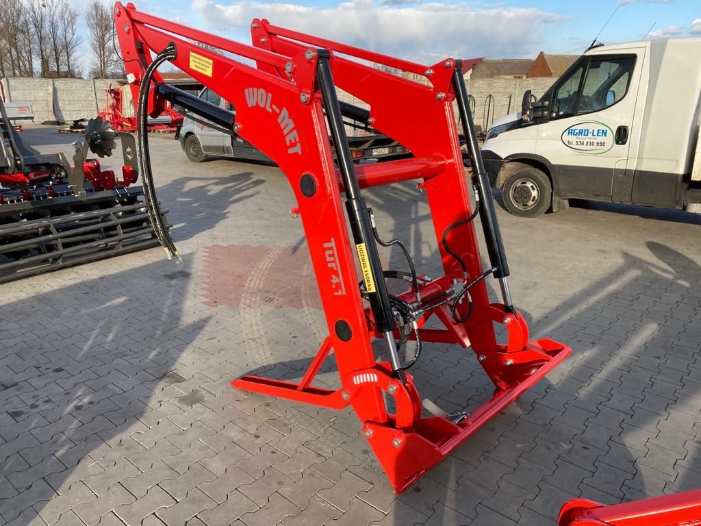 Ładowarka czołowa 1500 kg – Białoruś / MTS