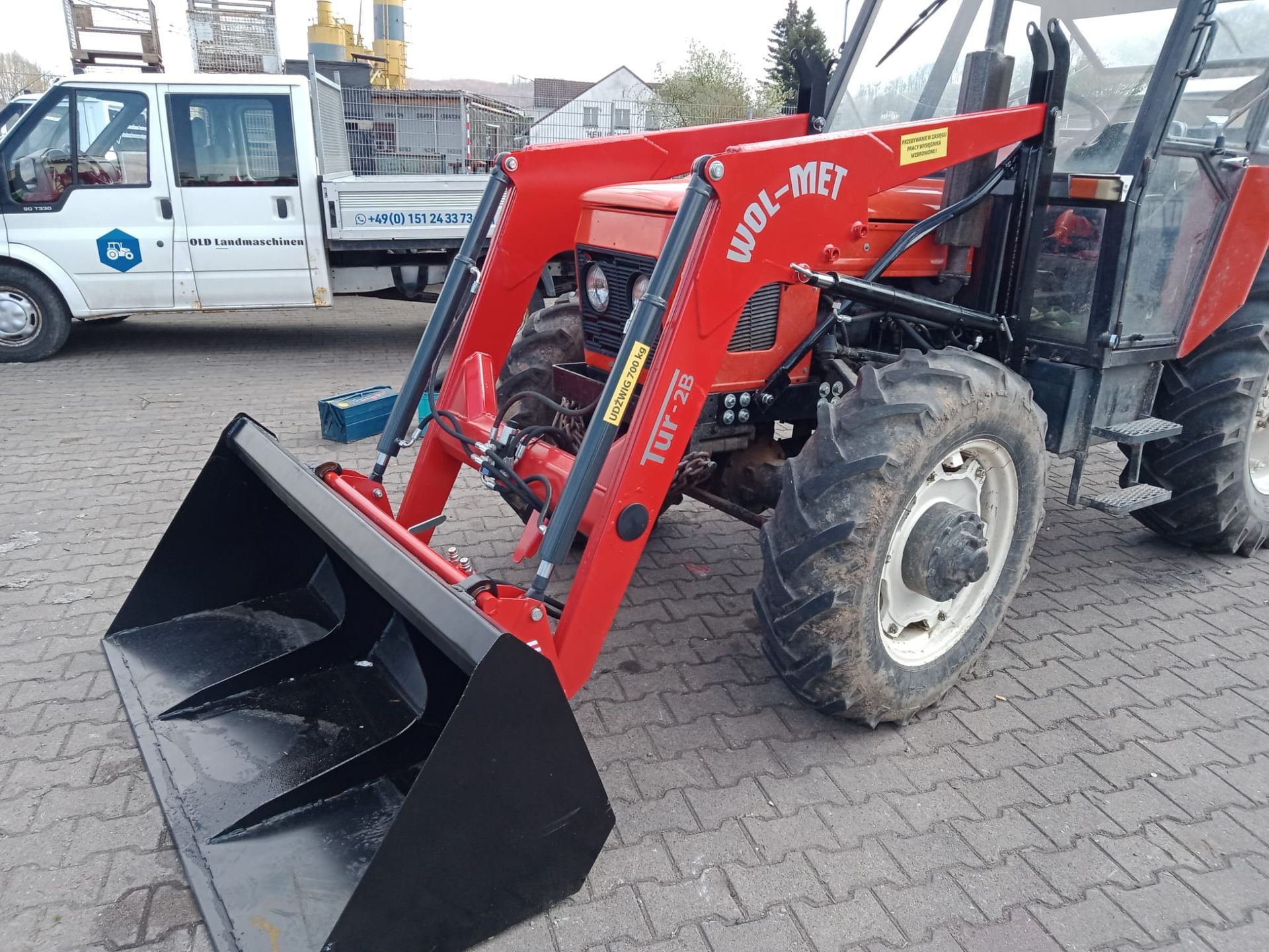 Ładowarka czołowa 800 kg – Zetor