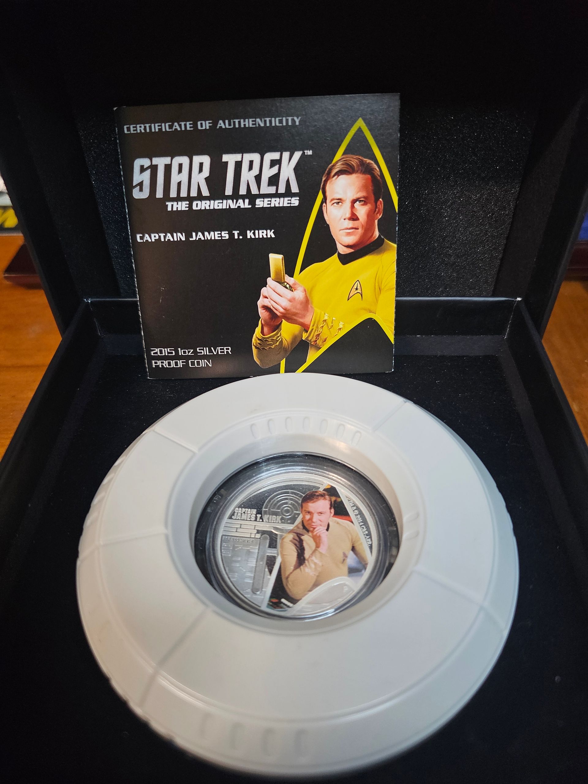 STAR TREK THE ORIGINAL SERIES CAPTAIN JAMES T. KIRK