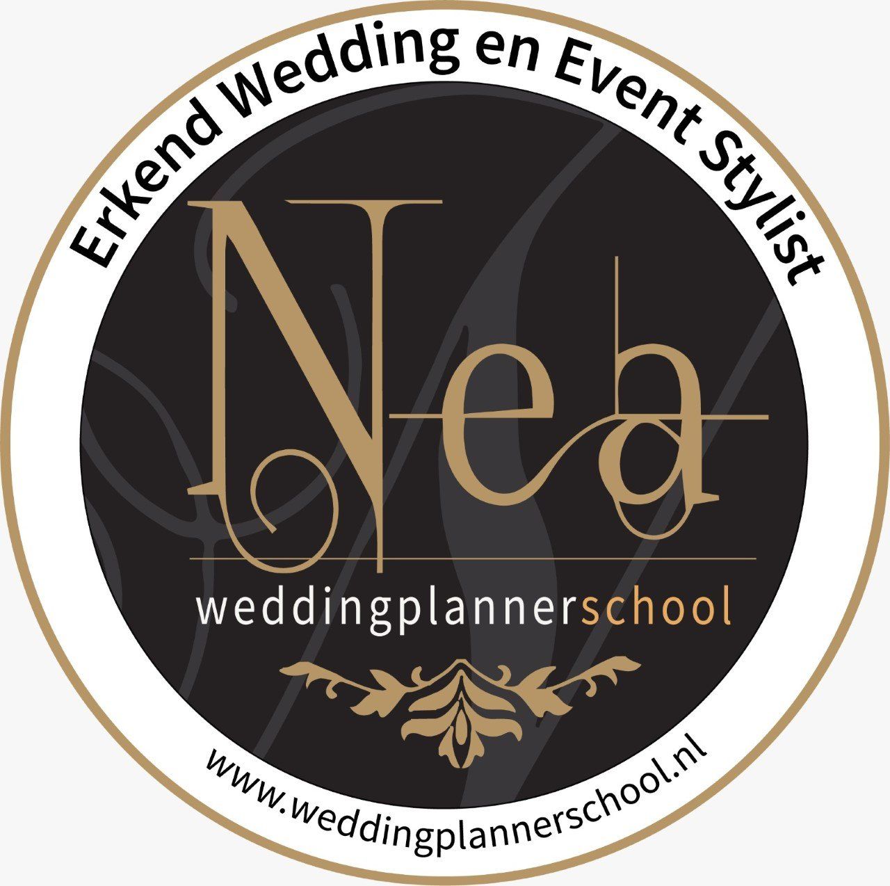 Inspirerende Bruiloften: Onze Aanpak
Bij Love Weddingplanner zetten we ons in om van elke trouwdag een persoonlijk en perfect georganiseerd geheel te maken. Onze portfolio geeft u een overzicht van uiteenlopende trouwstijlen en -thema’s, waaronder:
Romantische Ceremonies: Of het nu gaat om een bruiloft in een charmante tuin of een idyllische strandceremonie, wij creëren een setting die perfect aansluit bij de romantische sfeer van het moment.
Tijdloze Elegantie: Met oog voor detail en verfijnde decoraties realiseren wij klassieke en stijlvolle bruiloften die tijdloos en memorabel zijn.
Moderne Bruiloften: Voor wie houdt van een eigentijdse uitstraling met strakke lijnen en unieke accenten, geven wij een creatieve draai aan elk element van de dag.
Bruiloften met een Thema: Of het nu bohemian, vintage, of een seizoensgebonden thema is, wij weten hoe we uw visie kunnen omzetten in een prachtig samenhangende en persoonlijke ervaring.
Waarom [Love Weddingplanner]?
Wij begrijpen dat het plannen van een bruiloft meer is dan alleen het regelen van praktische zaken; het gaat om het creëren van een ervaring die naadloos aansluit bij uw liefdesverhaal. Ons team staat klaar om met u samen te werken vanaf het eerste concept tot de uitvoering op de grote dag zelf, zodat elk detail perfect op zijn plek valt. Met jarenlange ervaring, een toegewijd netwerk van leveranciers, en een passie voor unieke bruiloften, zorgen wij voor een gestroomlijnde en stressvrije planning.
Blader door Ons Portfolio en Vind Inspiratie
In ons portfolio ziet u een selectie van onze mooiste bruiloften en krijgt u een idee van onze veelzijdigheid en creatieve stijl. Elke bruiloft vertelt zijn eigen verhaal, weergegeven in foto’s, decoratie en sfeer:
Creatieve trouwlocaties: Van openluchtceremonies tot stijlvolle binnenlocaties, aangepast aan de wensen van elk bruidspaar.
Indrukwekkende decoraties: Gepersonaliseerde details en zorgvuldig gekozen bloemen, verlichting, en kleuren die elk thema tot leven brengen.
Droomachtige sfeerimpressies: De magie van de dag vastgelegd in prachtige beelden die een blijvende indruk achterlaten.
Klaar om Uw Droombruiloft te Bespreken?
Bent u geïnspireerd geraakt door ons portfolio en klaar om samen uw eigen droombruiloft te plannen? Neem gerust contact op met Love Weddingplanner voor een vrijblijvend gesprek. Wij kijken ernaar uit om uw ideeën en wensen te bespreken en van uw trouwdag een onvergetelijke ervaring te maken.
