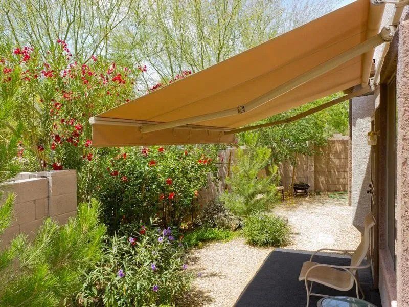 tenda a braccio
