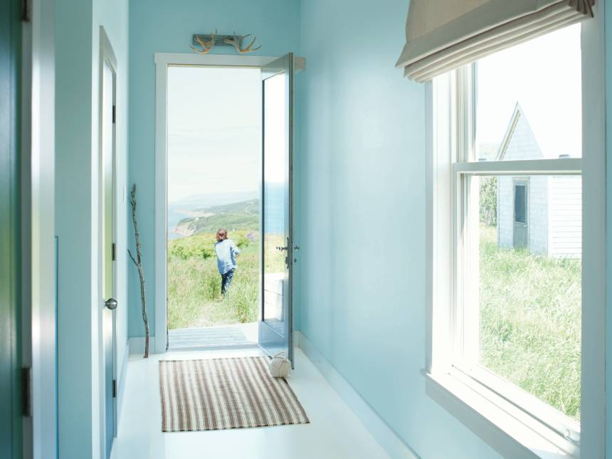 Benefits of Interior Paint for homes, Benjamin Moore interior paint, near Flint, Michigan (MI)
