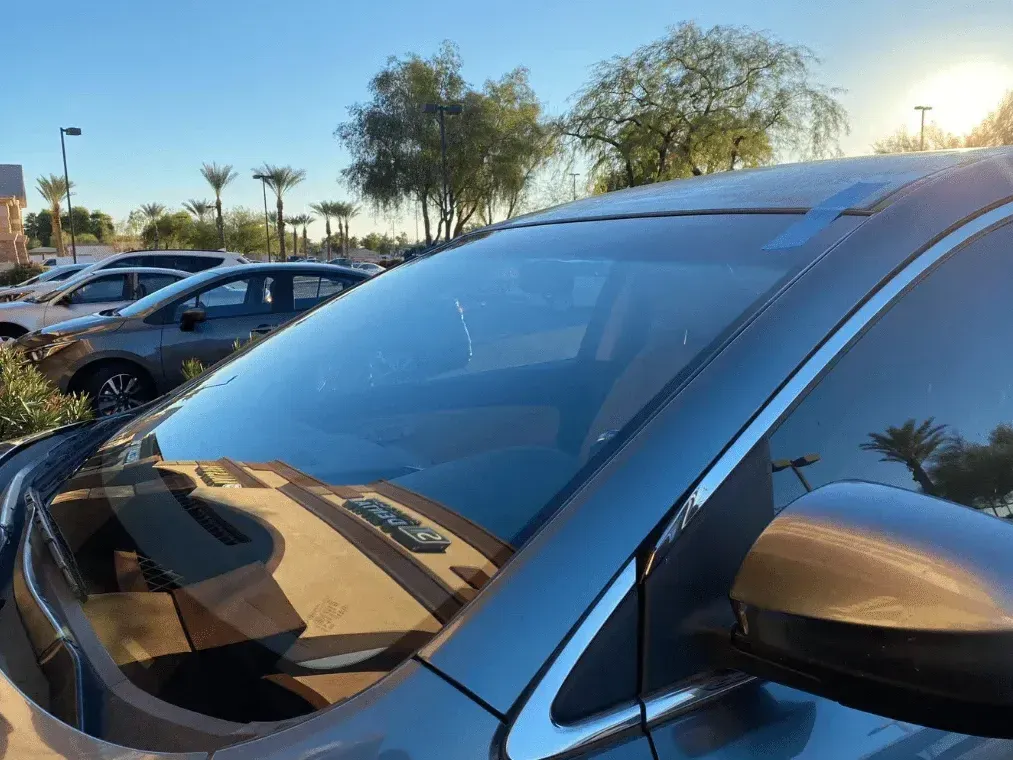 Auto Glass 2020: Arizona Windshield Replacement Auto Glass 2020: replace your windshield & get cash back! Mobile windshield replacement in Phoenix, AZ and surrounding areas. We come to you 100% warranty on windshield replacement & repair.