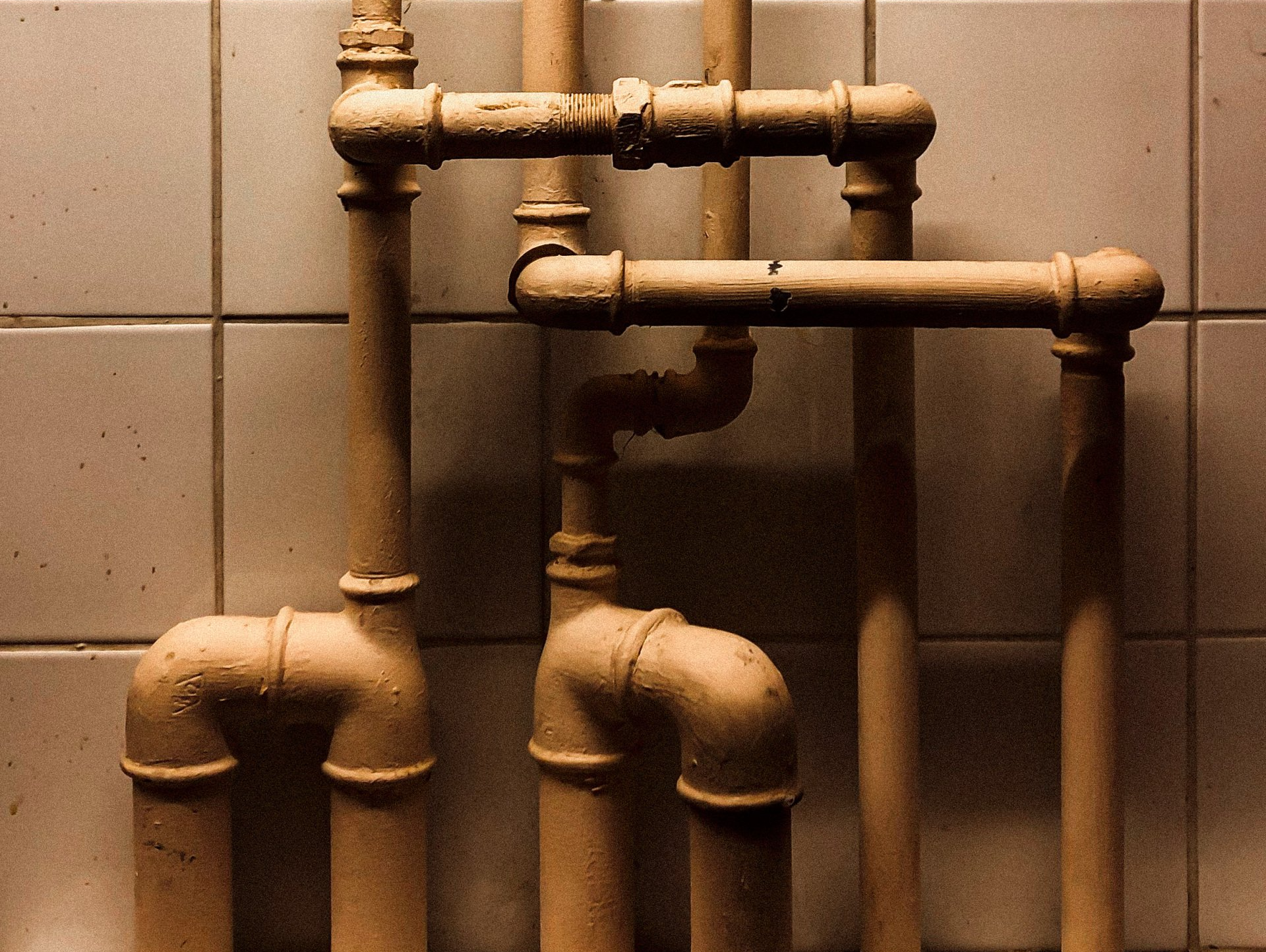Leaking pipe | Land O Lakes, FL | New World Services
