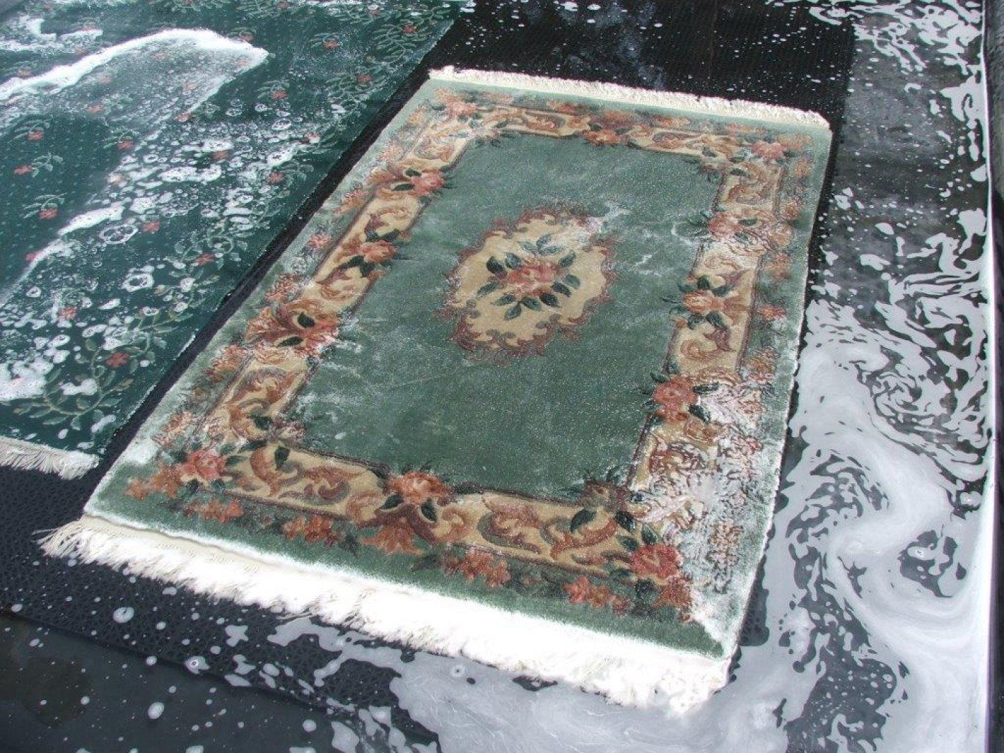 Rug pit cleaning