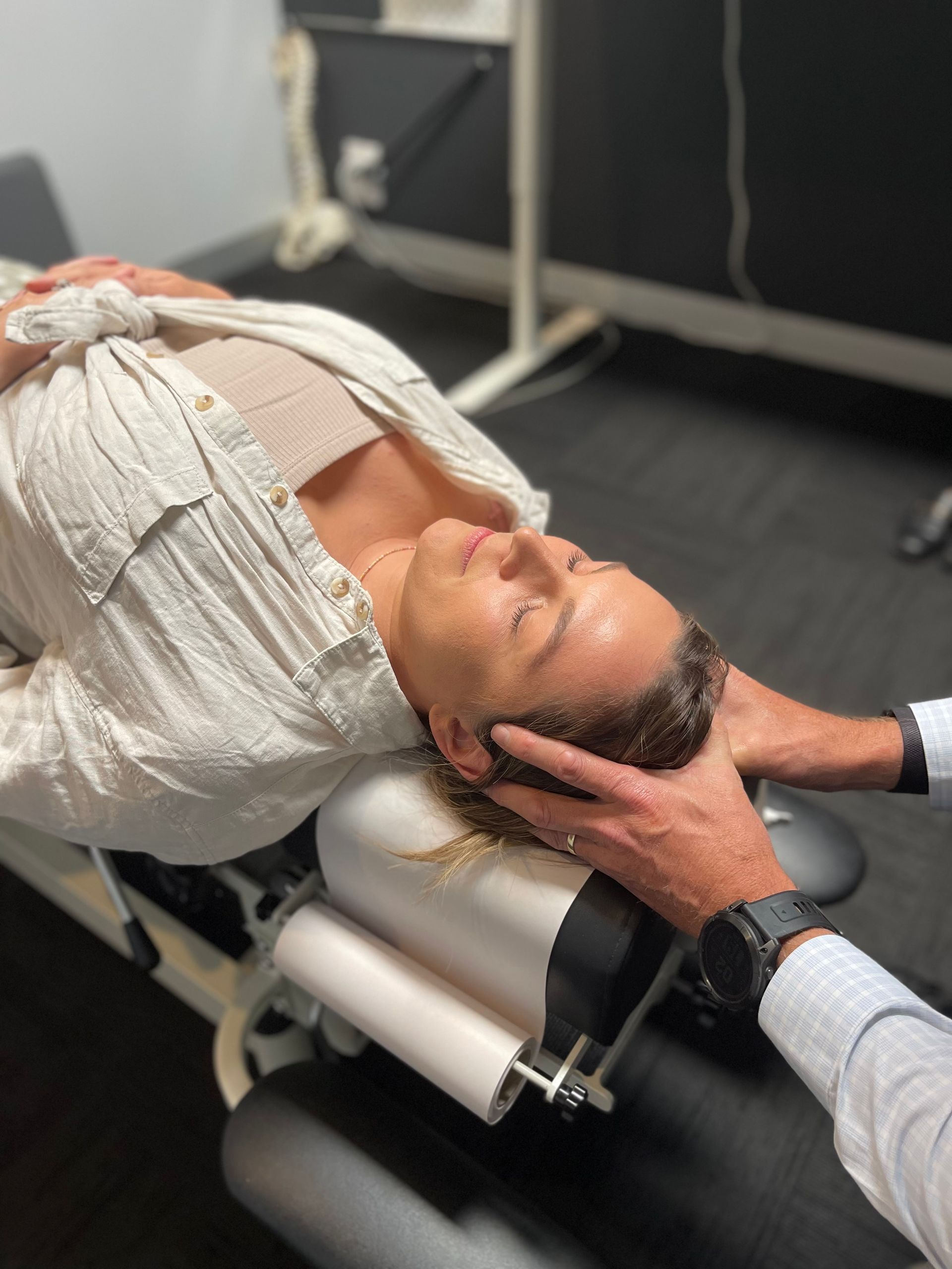 neck adjustments for treating neck pain