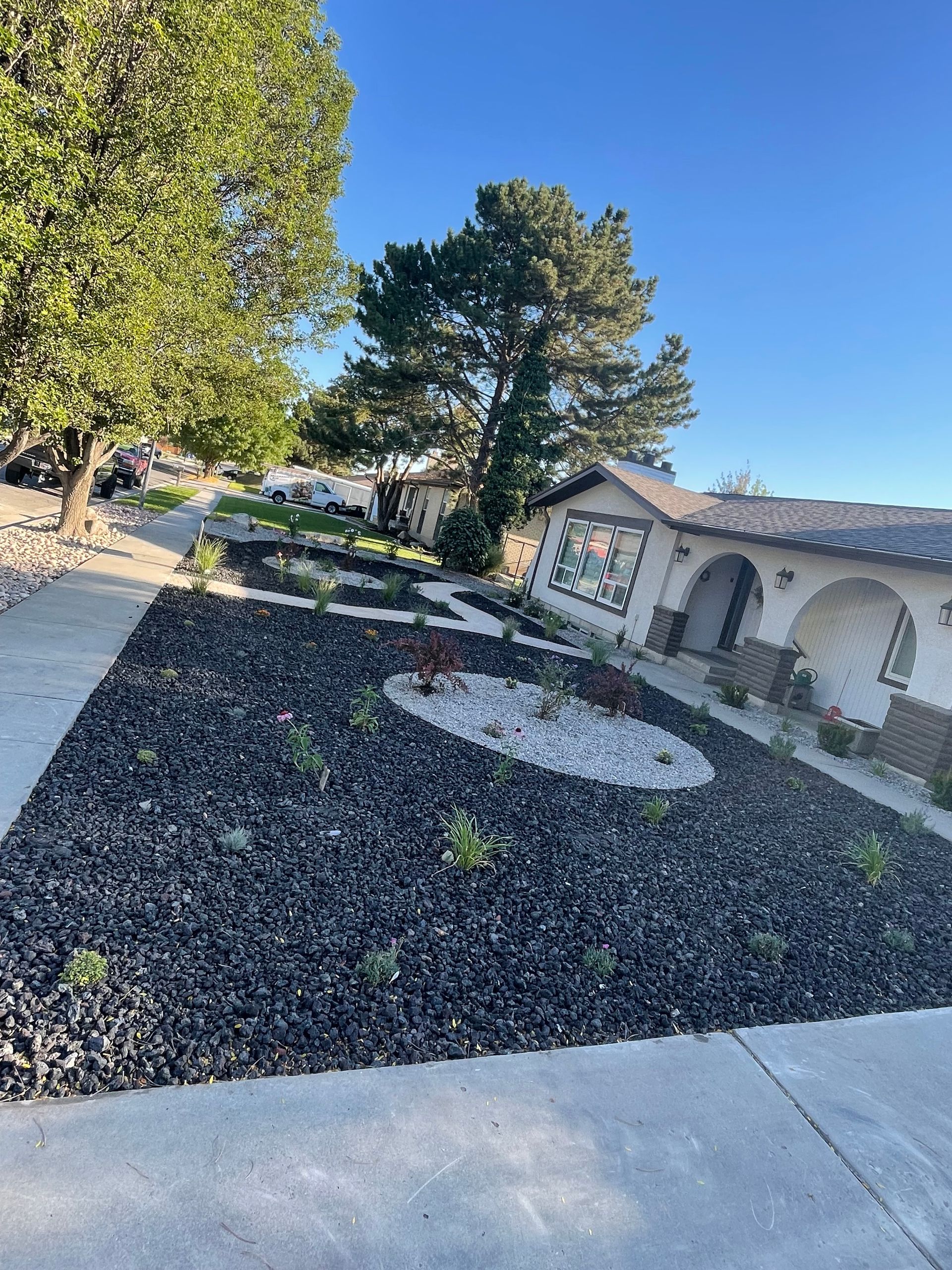 Desert Scape Front Yard - South Jordan, UT – MD Property Maintenance & Landscaping