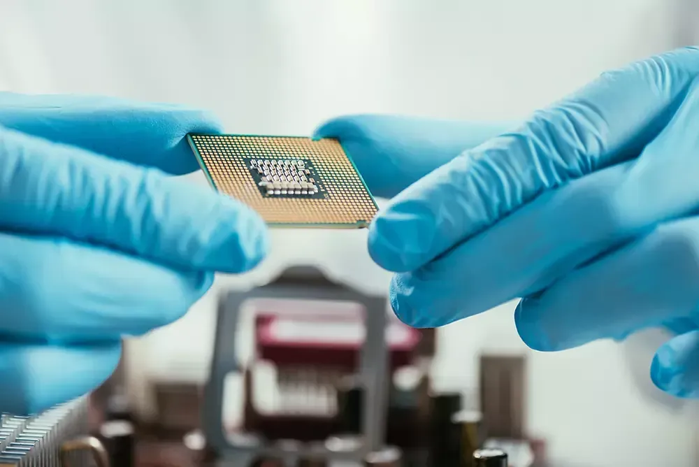 Visual inspection of an integrated circuit