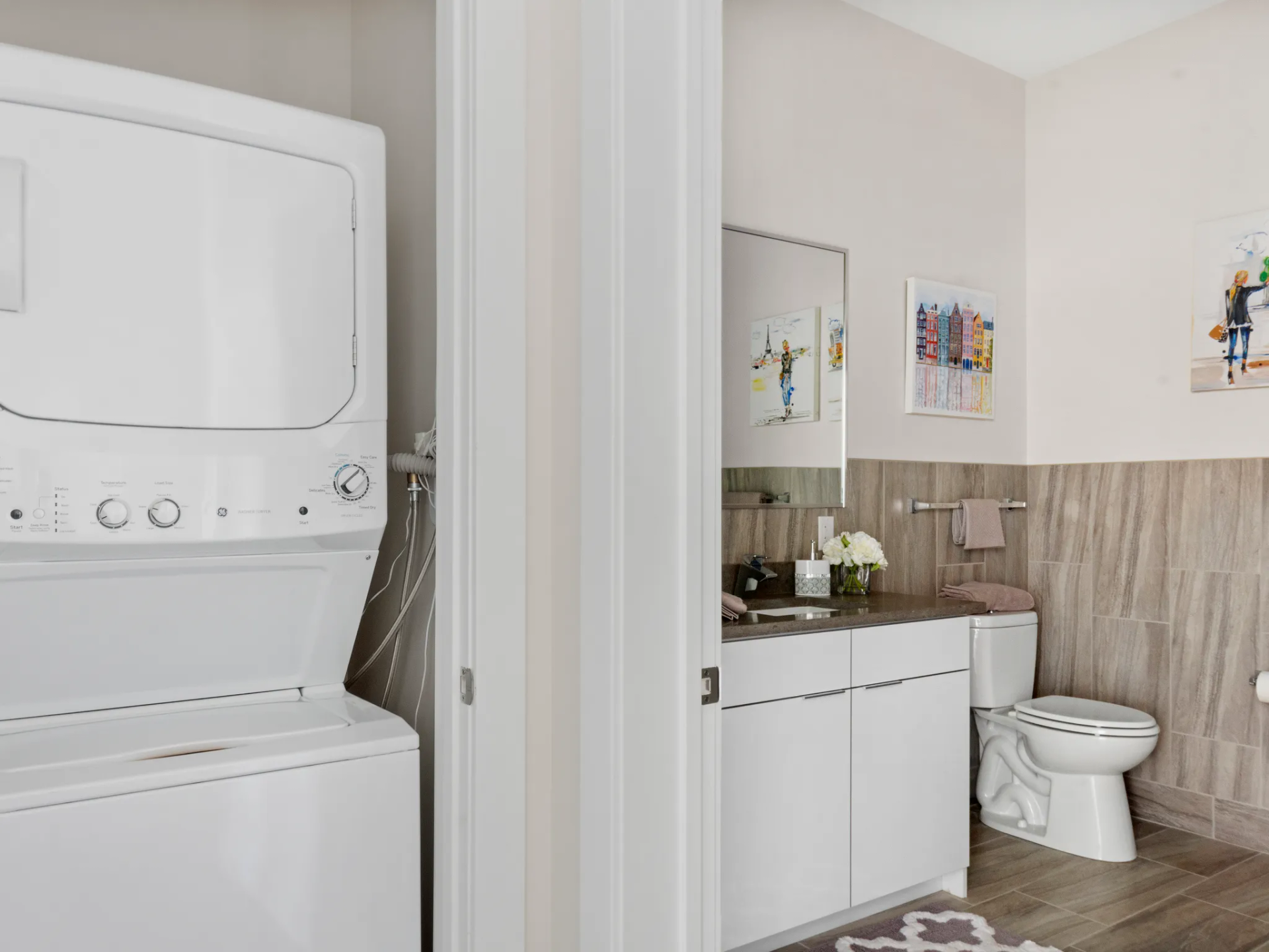 Washer & Dryer at Newburyport Crossing.