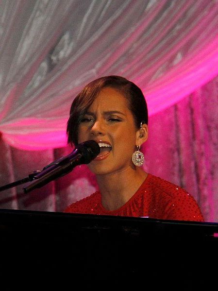 ALICIA KEYS
