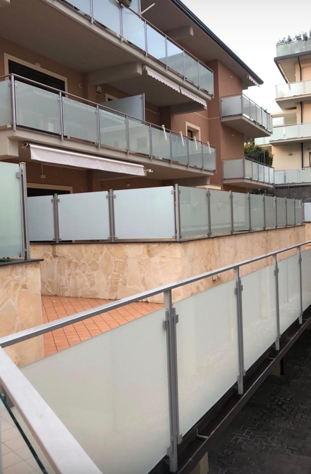 ALU-TECH SERRAMENTI, ringhiere in ferro