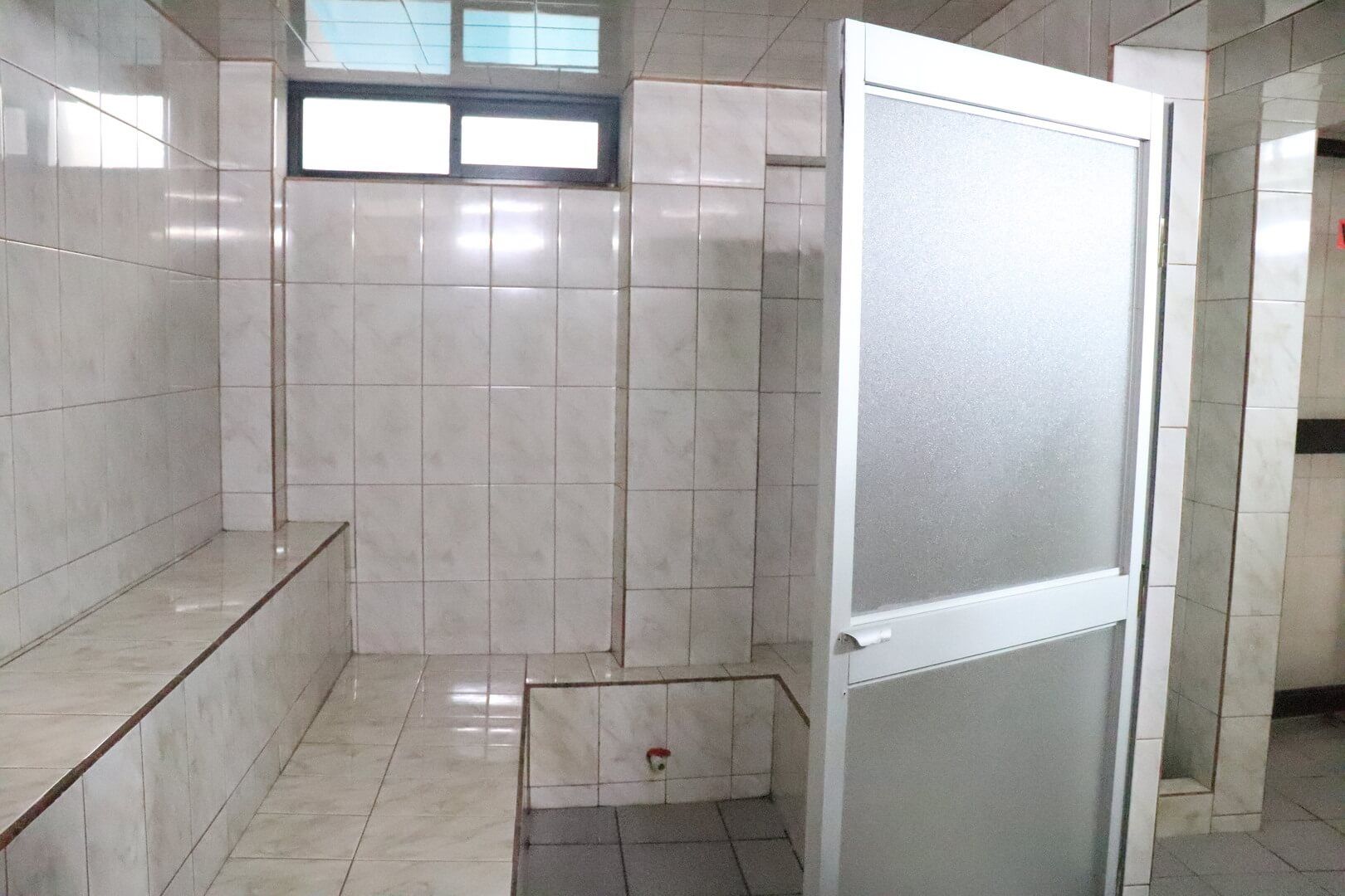 apolo sauna y piscinas