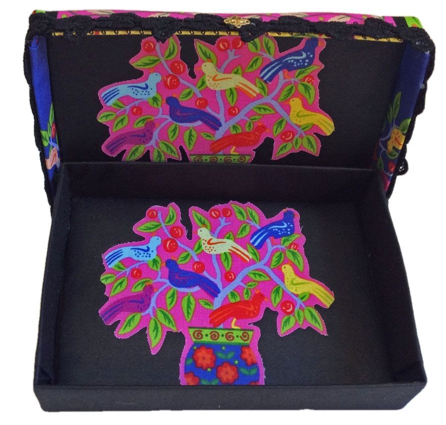 Amish Birds in the Bush Gift Box