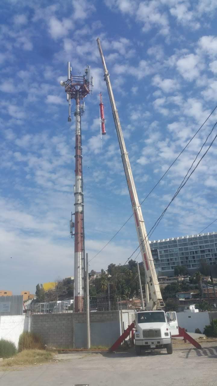 Grúas con canastilla
