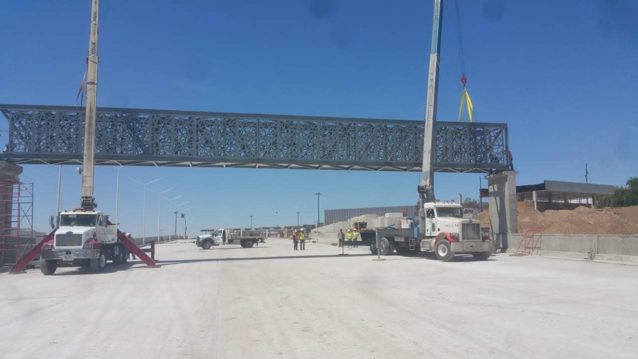 Grúas para montaje de naves industriales