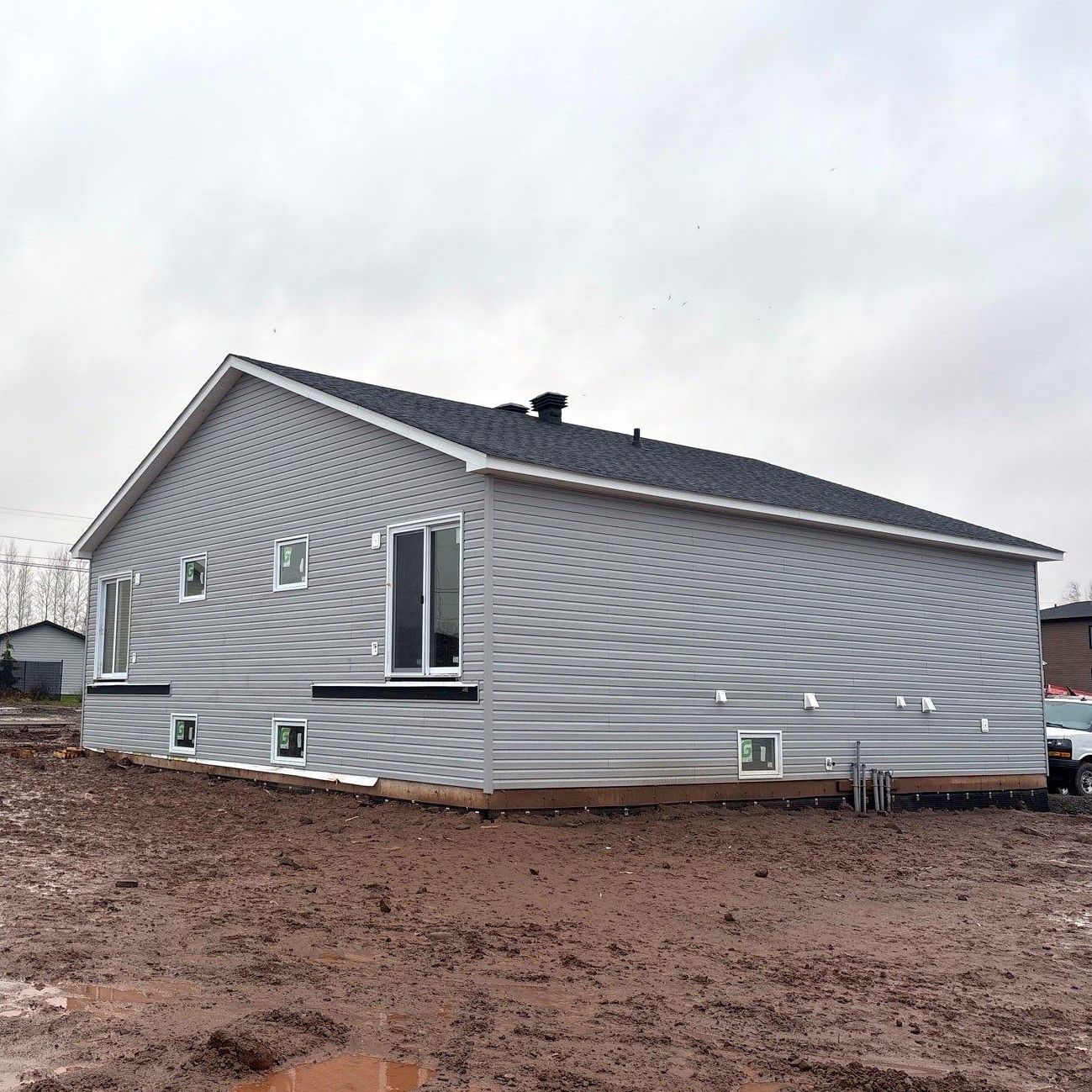siding installation work for duplex