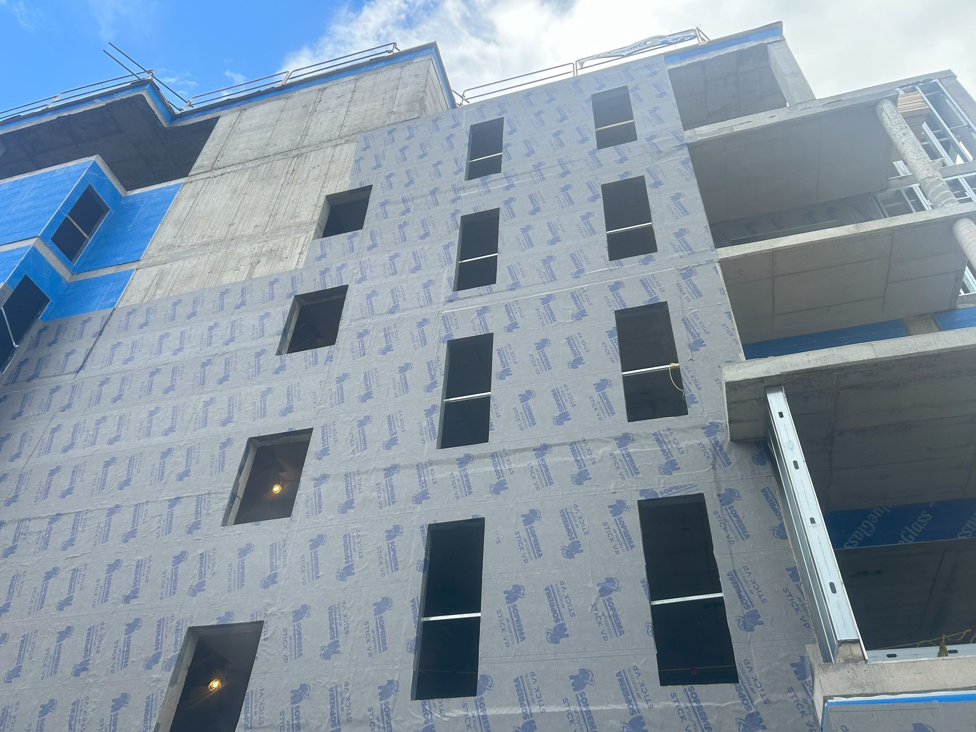 Siding installation in champlain building