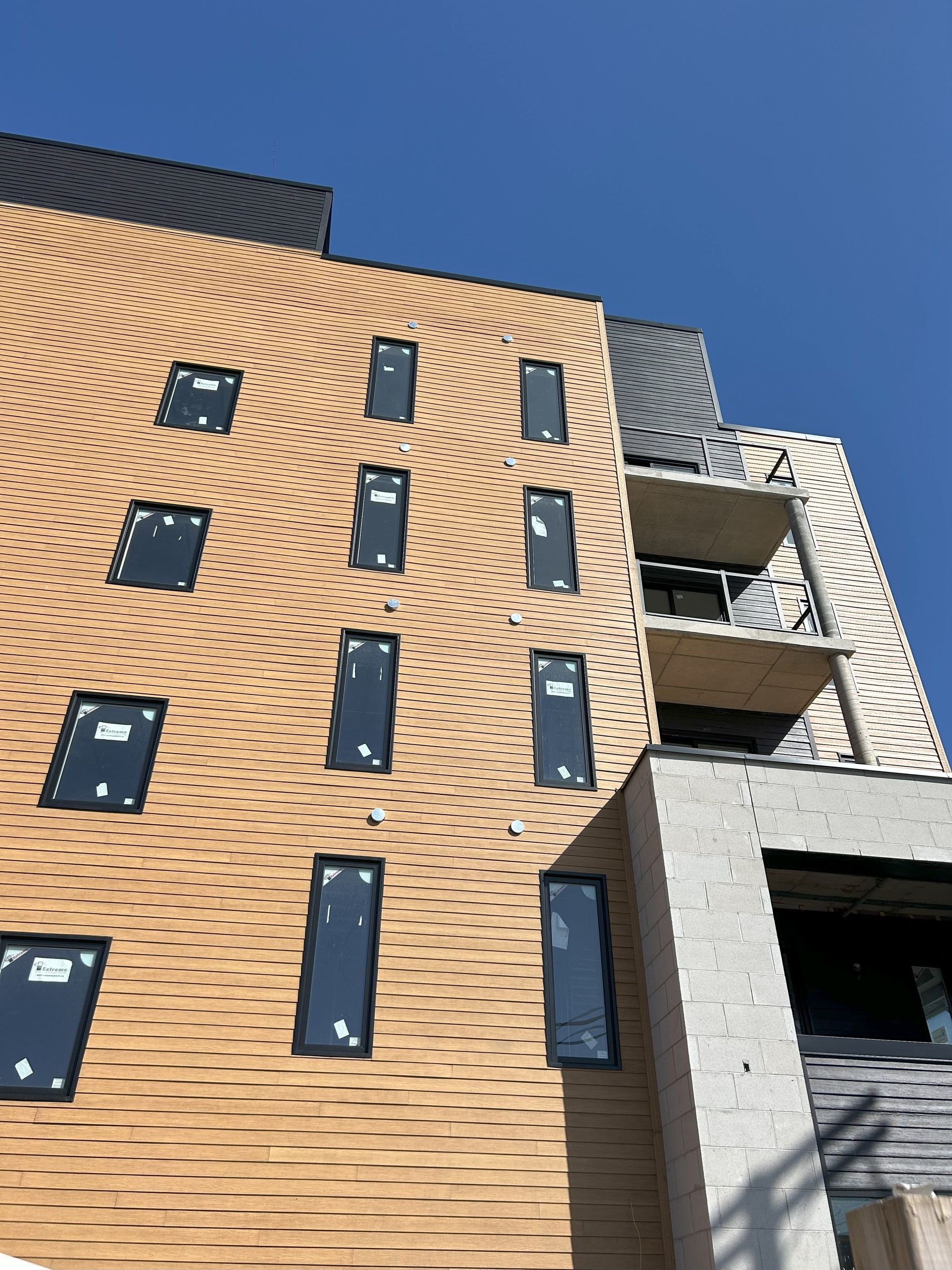 Siding installation in champlain building