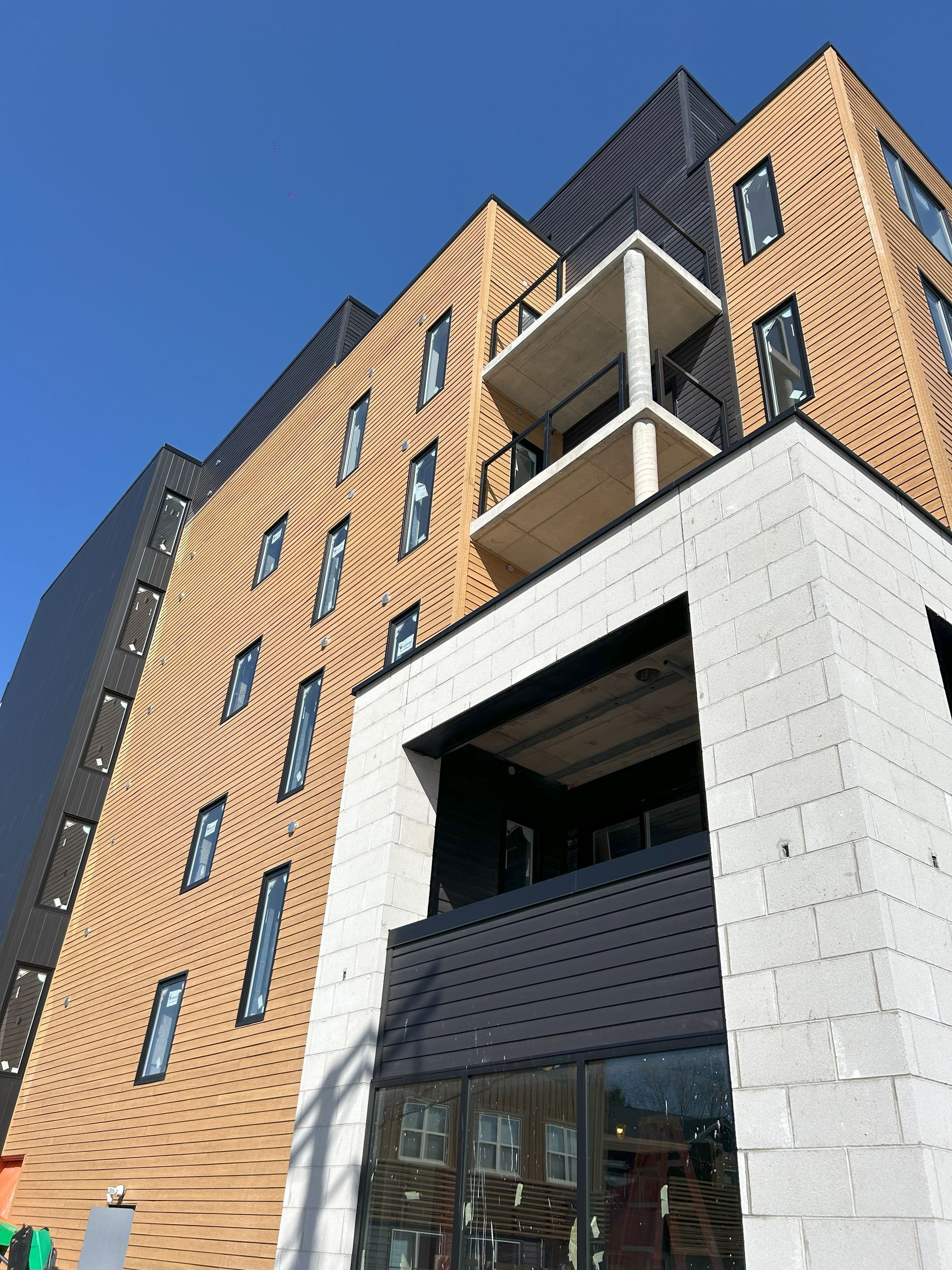Siding installation in champlain building
