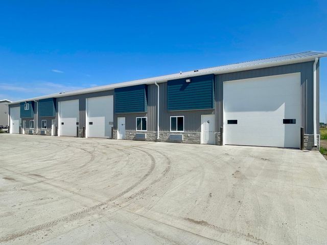 <p class="rteBlock">Airway Ave Condo Shops Bismarck, ND 58504</p>