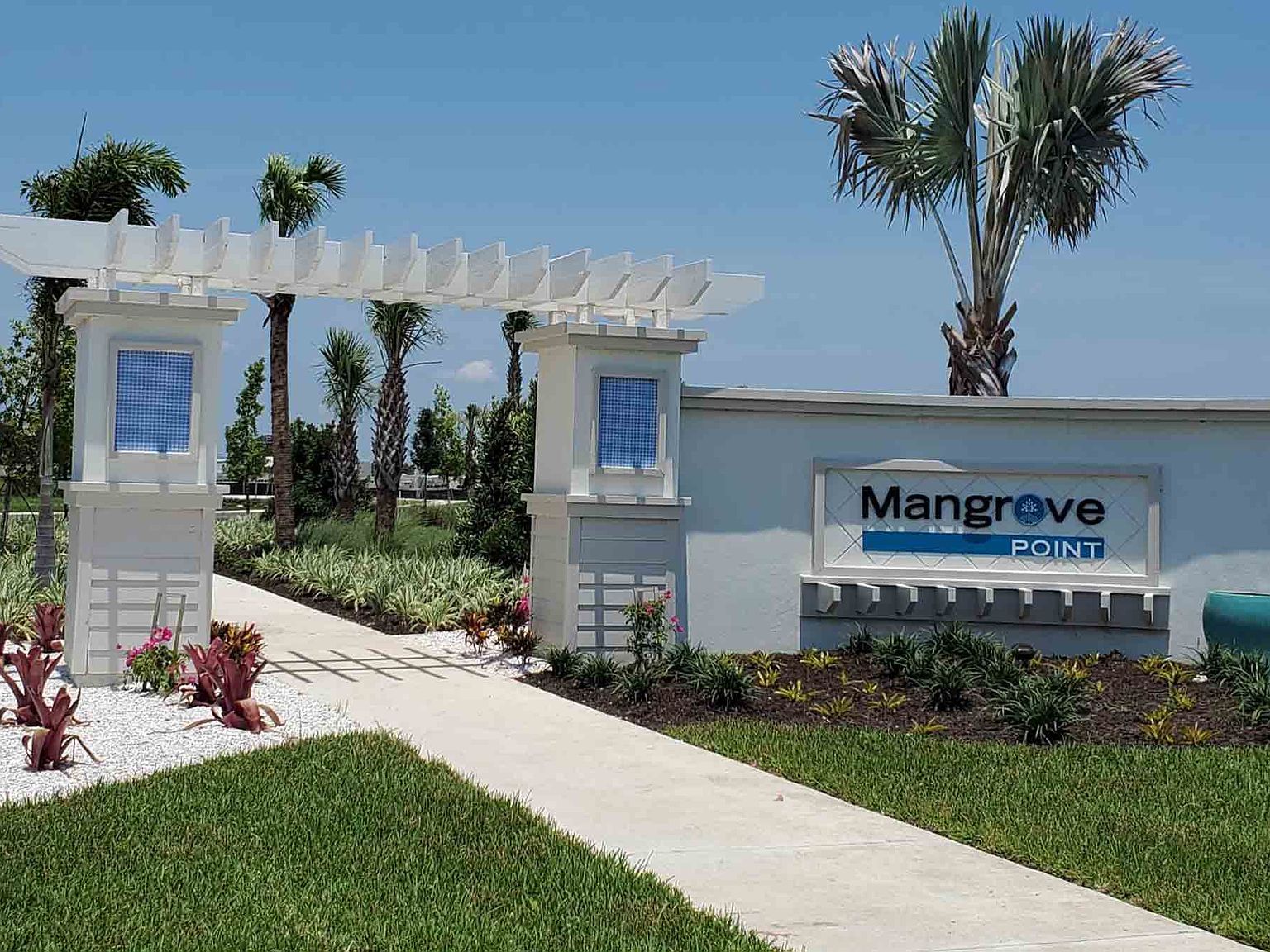 Mangrove Pointe