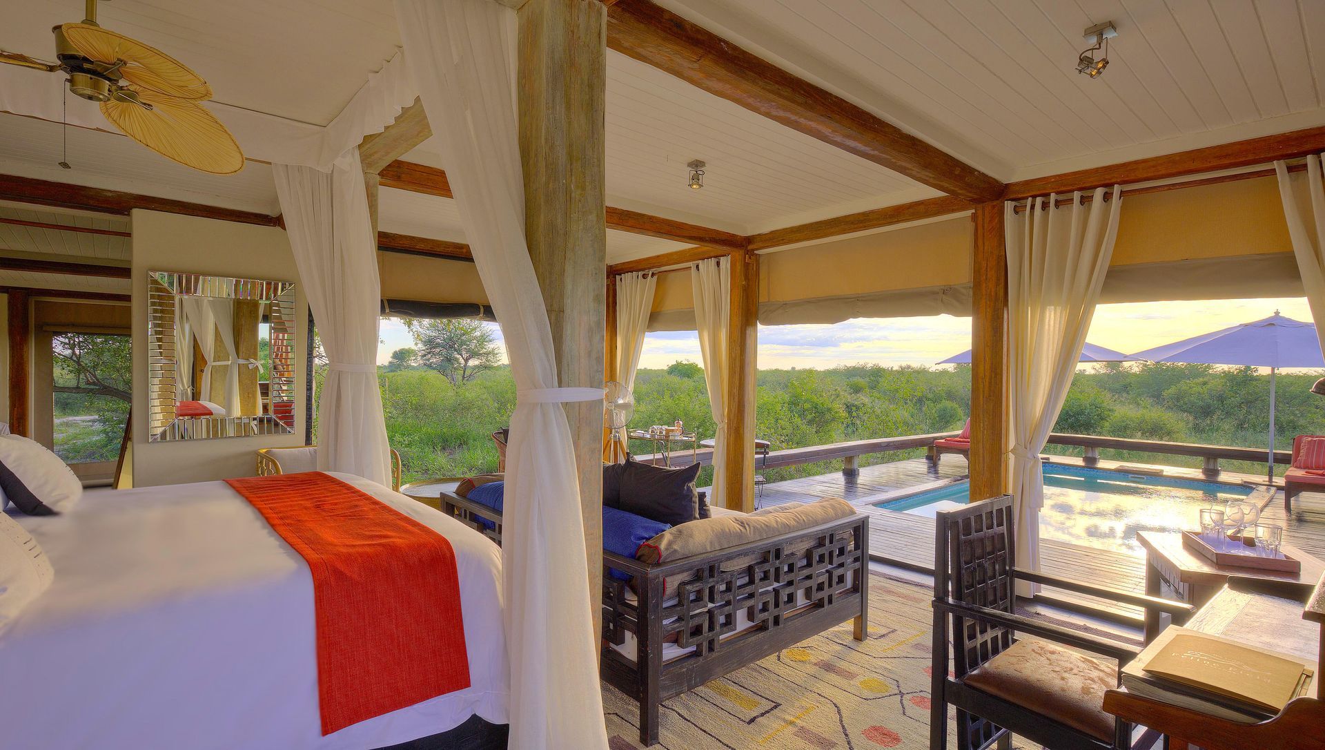 Feline Fields Lodge Pool Suite