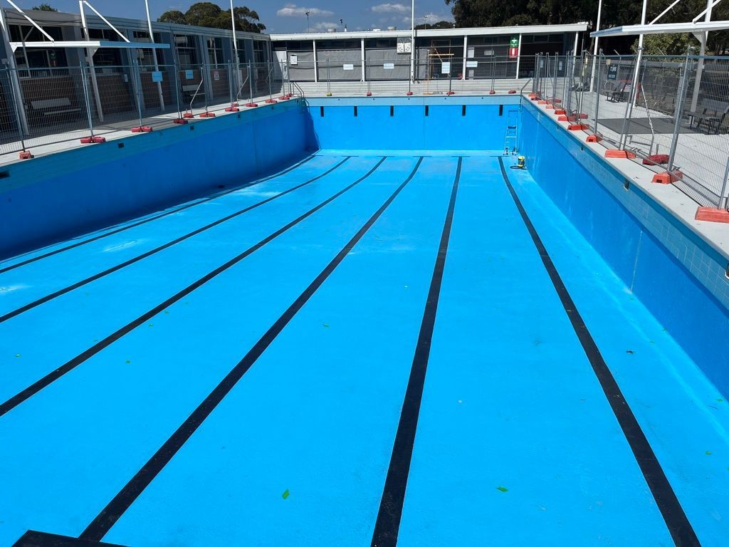 Commerical pool