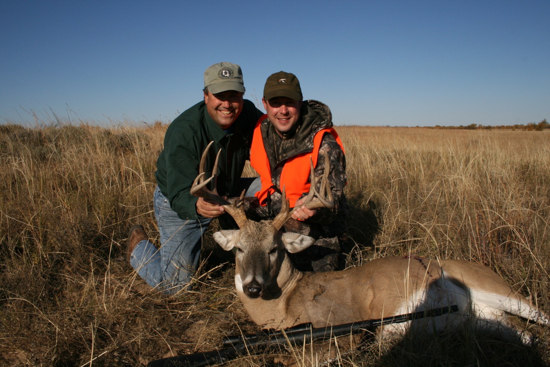 Oklahoma Whitetail Deer Hunting, Oklahoma Deer Hunt, Kanas Deer Hunting