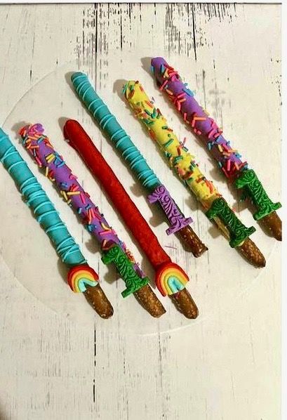 Chocolate Dipped Pretzels