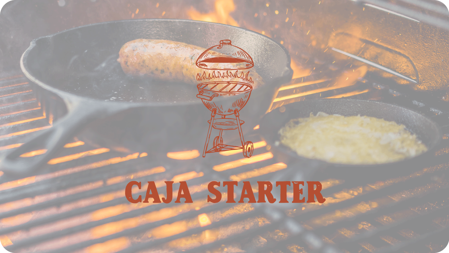 Parrilla de carbón con salchicha y sartén, con el texto y el logotipo 