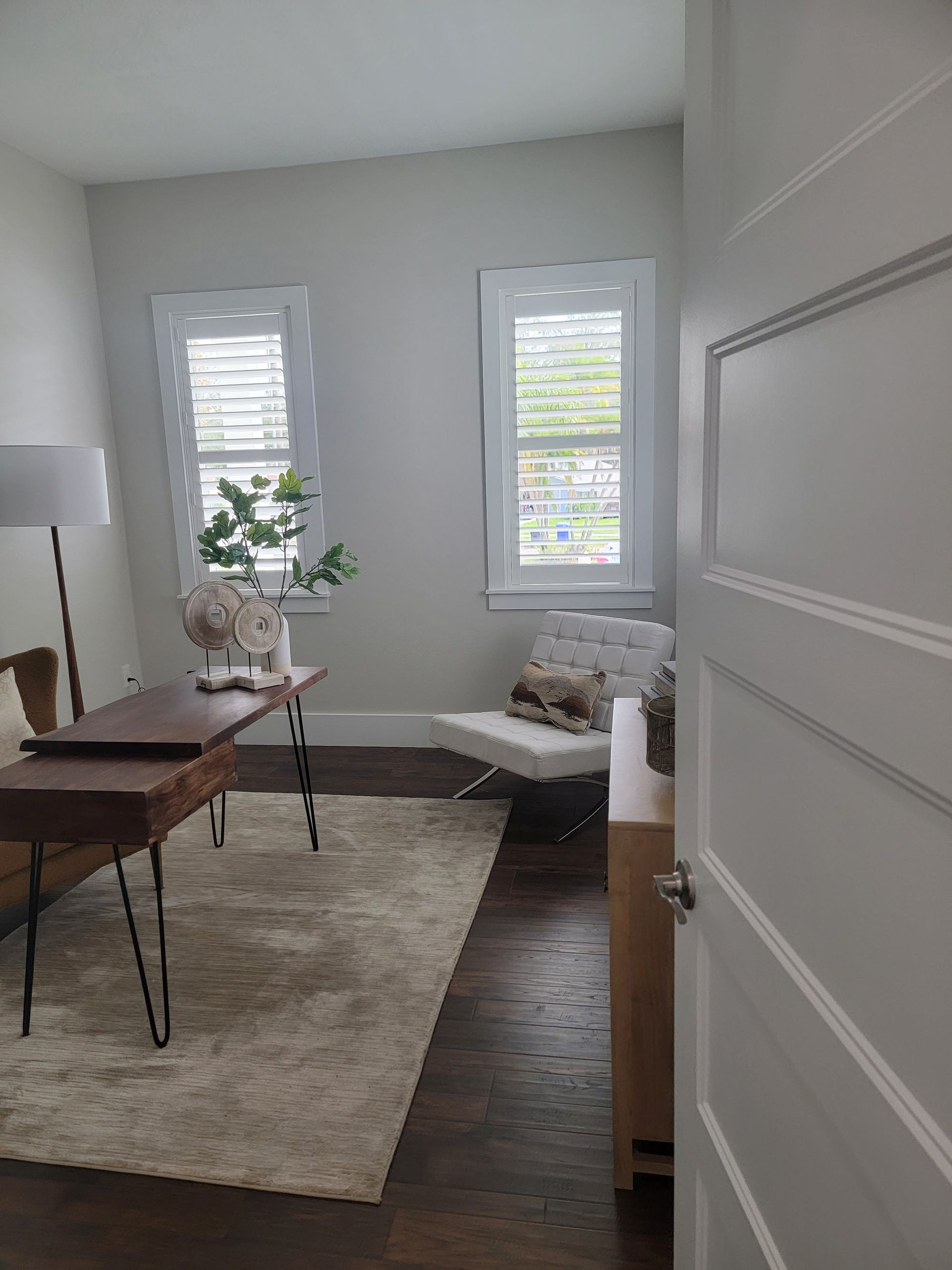 Office Room — Tampa, FL — Indigo Paint Services Inc