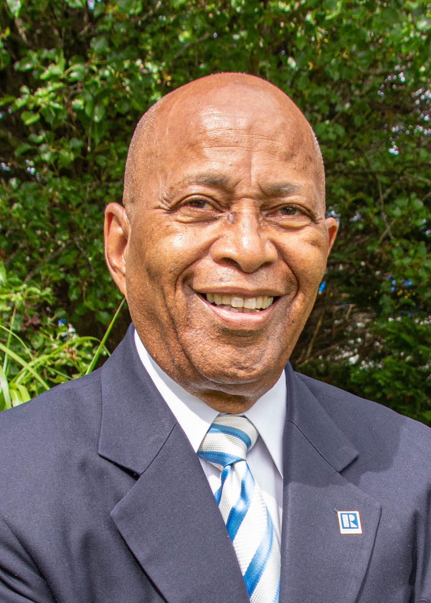 Edward Jones profile picture