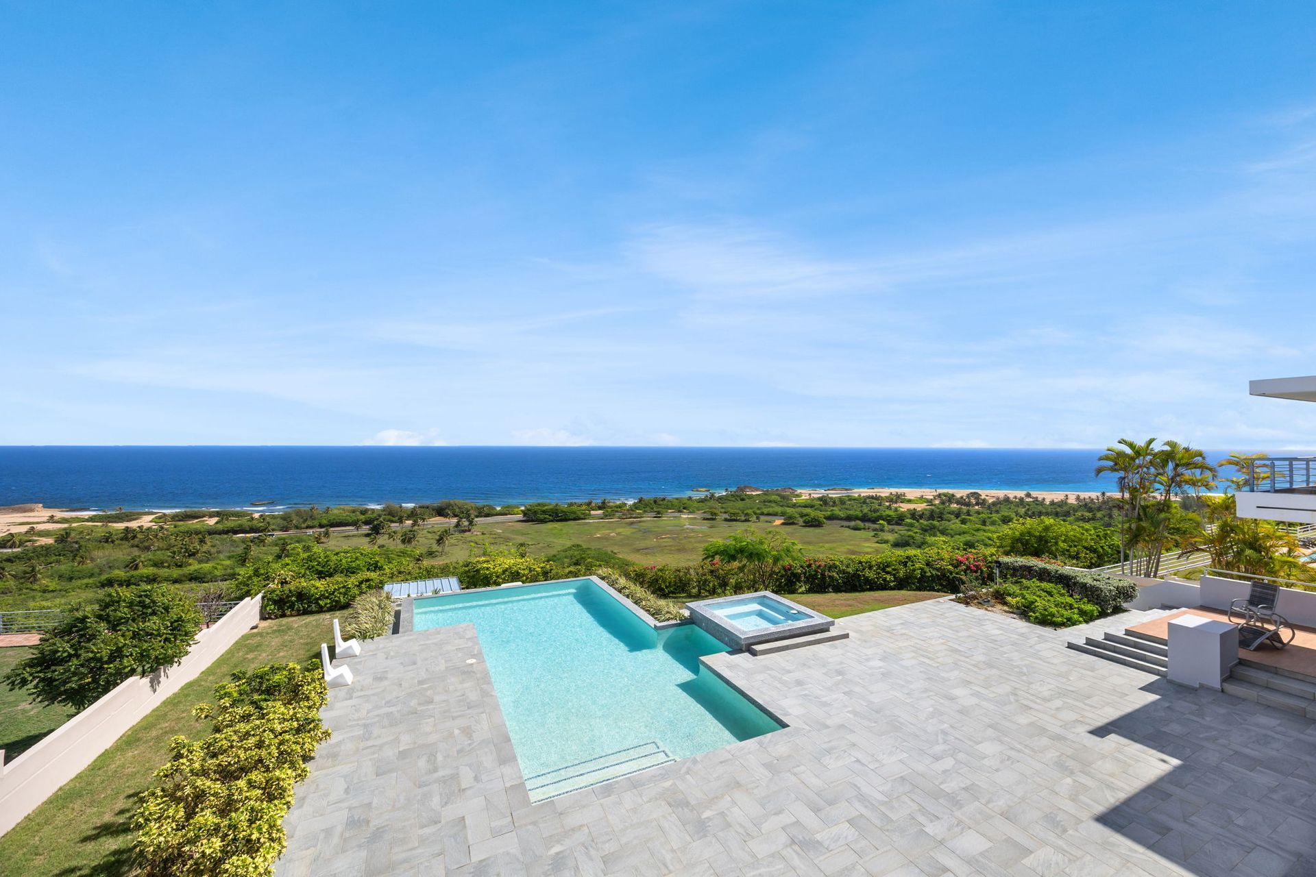 Cliff Front Views of the ocean, Isabela, Puerto Rico