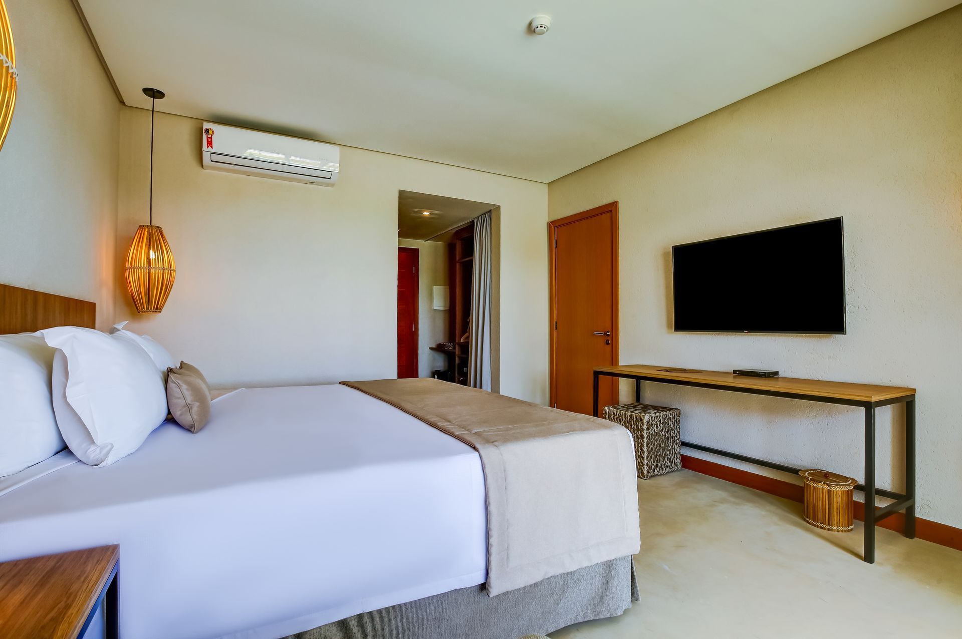LUXO PREMIUM VISTA PISCINA CASAL
